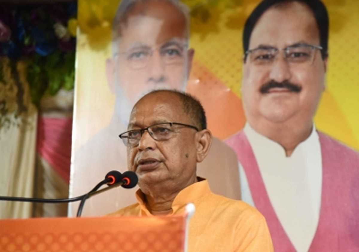 राजद नेताओं ने बिहार विधानसभा परिसर में मेरी शर्ट फाड़ी : भाजपा विधायक